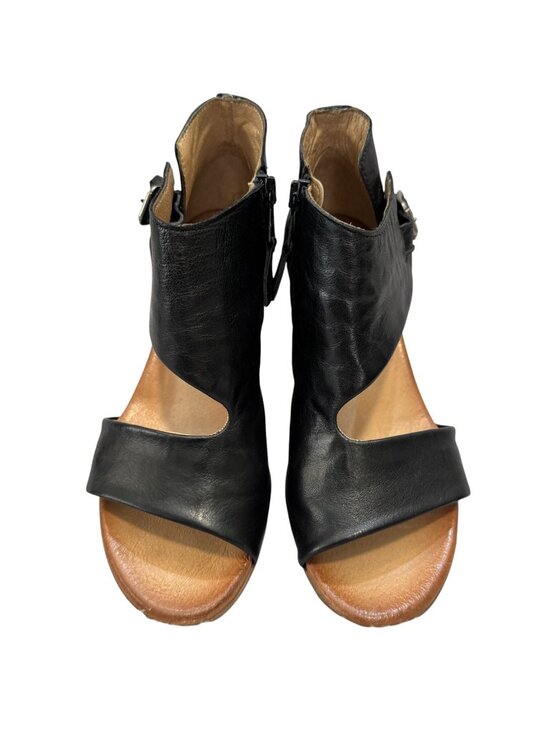 Miz Mooz Shoes - Miz Mooz Colbie Sandals Size 38 Black Leather Wedge Stack Heels Casual Classic